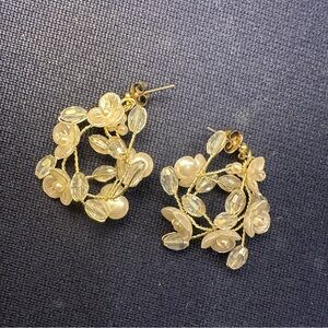 Elegant Floral Earrings (C)
